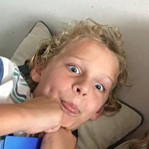 Meet your Posher, Ella